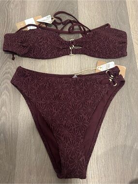NWT Berlook Textured Bikini Set in Deep Burgundy
